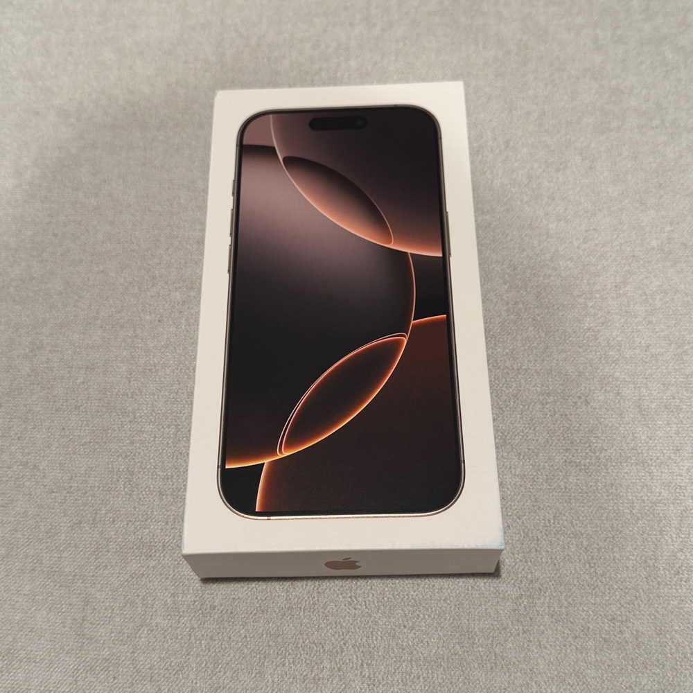 Apple iPhone 16 pro 1 TB empty BOX only